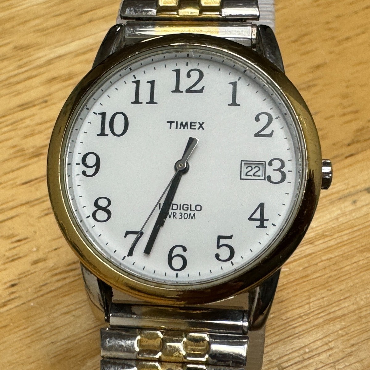 Timex Indiglo Quartz Watch Men 30m Dual Tone Date Stretch