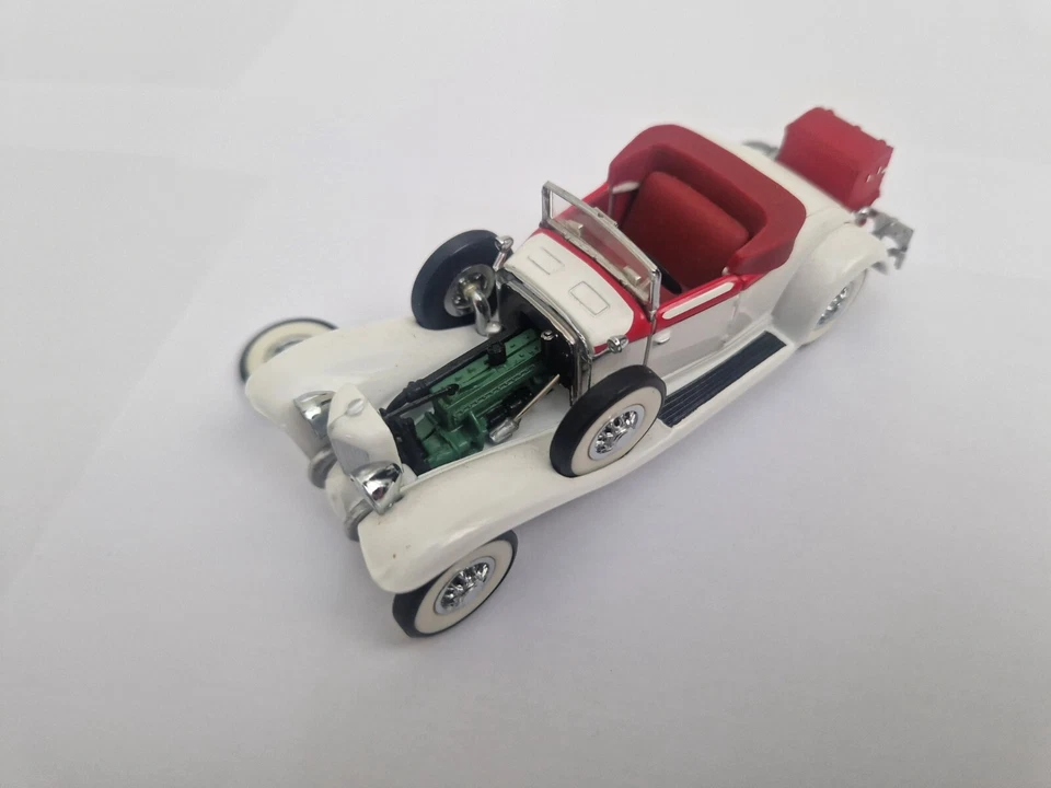 1/43 SCALE FRANKLIN MINT CLASSIC 1931 CORD ROADSTER DIECAST CAR - Image 3 of 4