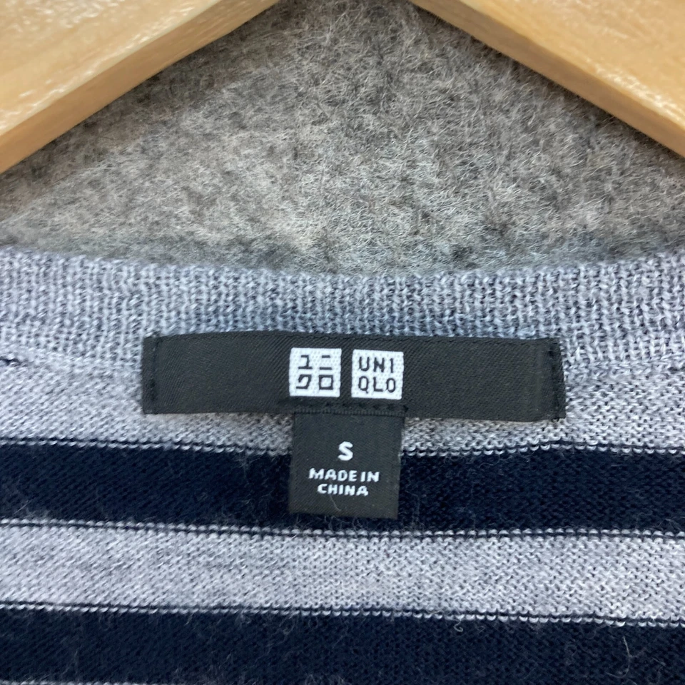 Jersey Uniqlo Mujer Talla S Pequeño Gris Azul Rayas Tejido Lana Cuello en V 52620 Foto 3 de 4