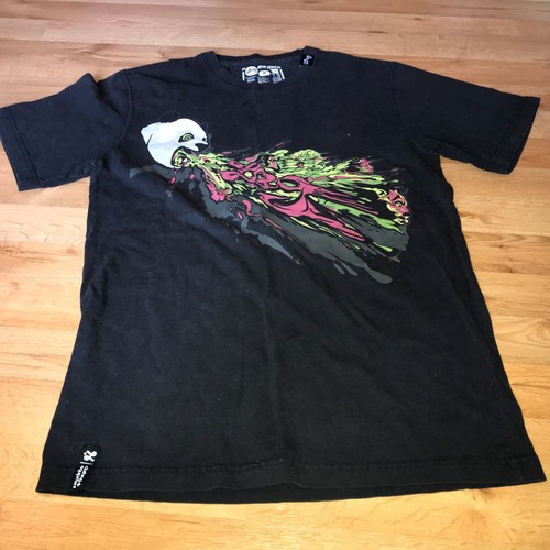 LRG Mens graphic tshirt sz M artist 