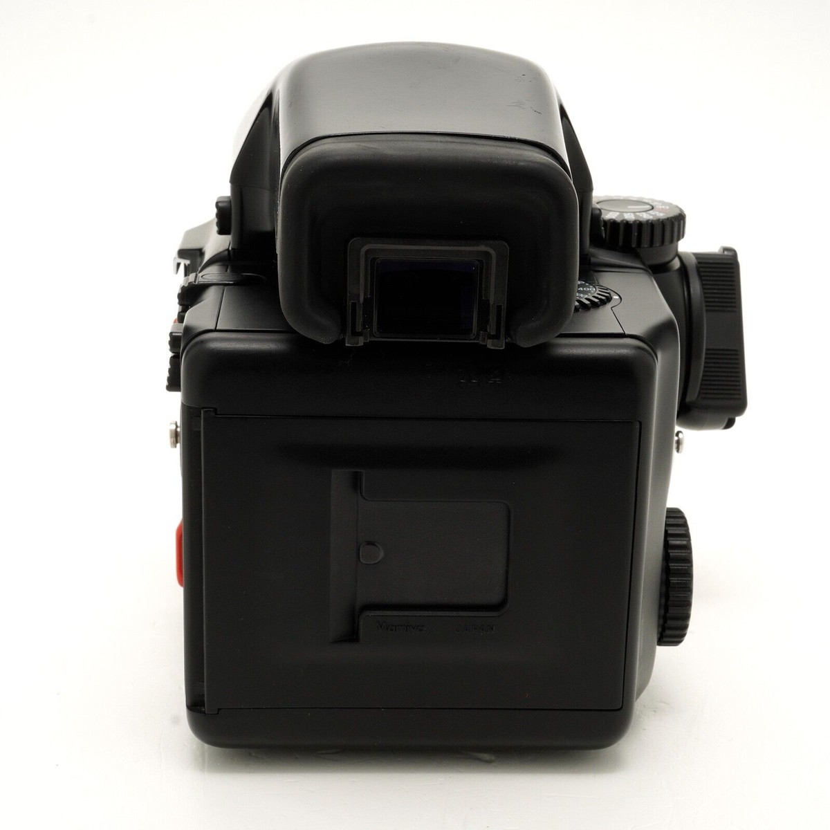 Mamiya 645 Pro Medium Format Camera w/ Pro Prism Finder Mamiya 645 Pro Medium Format Camera w/ Pro Prism Finder