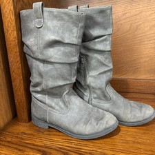 Girls Children s Place Grey Suede Slouch Boot Sz 2 Used