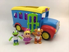 Disney Junior Muppet Babies Friendship School Bus Lights Music Sounds Figures