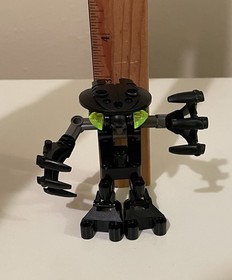 LEGO BIONICLE: Nuhvok Va, Bohrok Va 8555 - 2002 - No Instructions / No Box