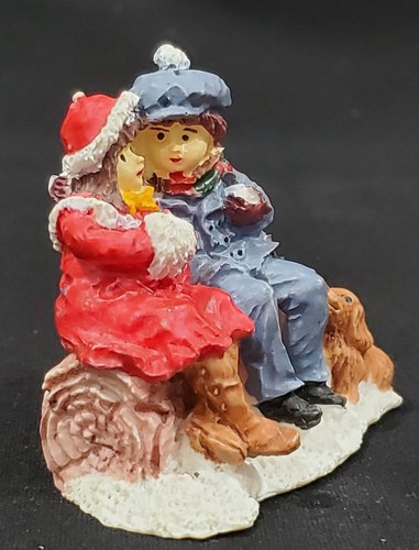 Christmas Village VICTORIAN BOY & GIRL sitting on LOG with DOG figurine children - Picture 2 of 5