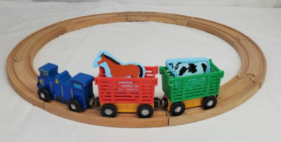 Melissa & Doug Wooden FARM ANIMAL TRAIN Set #644 COMPLETE w 8pc Curved Track