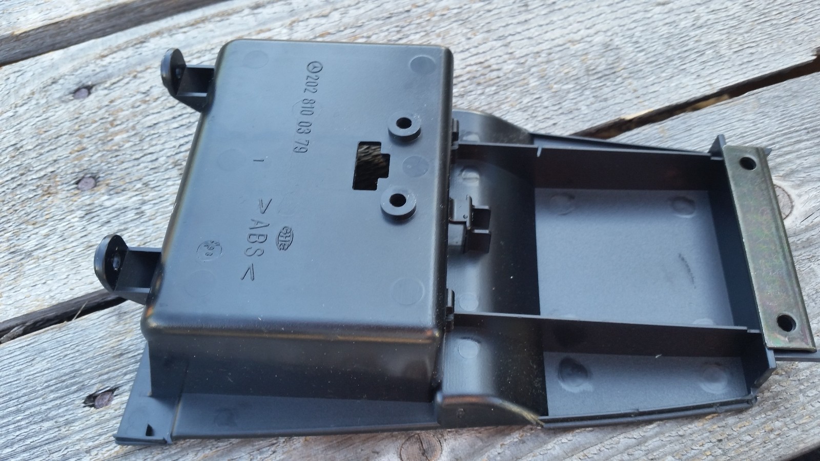 MERCEDES C W202 CENTER CONSOLE ARM REST BLACK ASH TRAY INSERT HOLDER