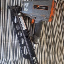 Paslode PowerMaster Plus 30 degree Strip Nailer (USED) FOR PARTS--BROKEN