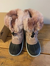 Trespass EIRY pink snowboots size 3