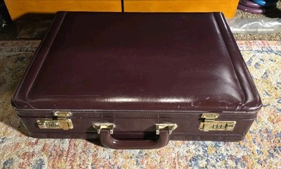 Heritage Men's Briefcase Size Large Burgundy Red Gold Combination Big Cheese CEO