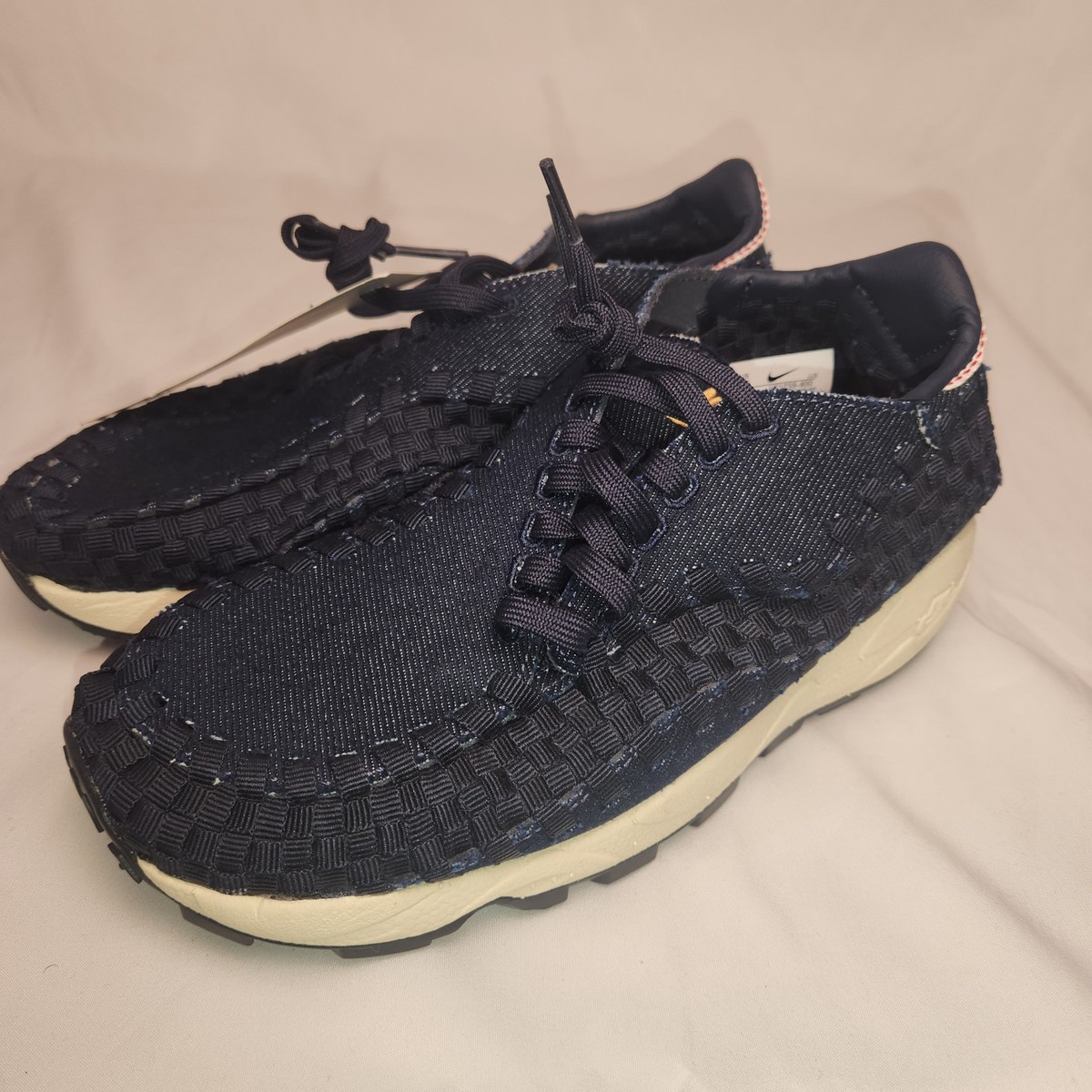 靴 Nike WMNS Air Footscape Woven Nike Air Footscape Woven Women's Shoes. Nike ID