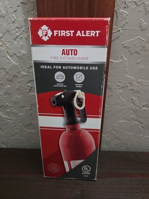 Car Fire Extinguisher First Alert  1-Pack  5-B:C With Bracket New