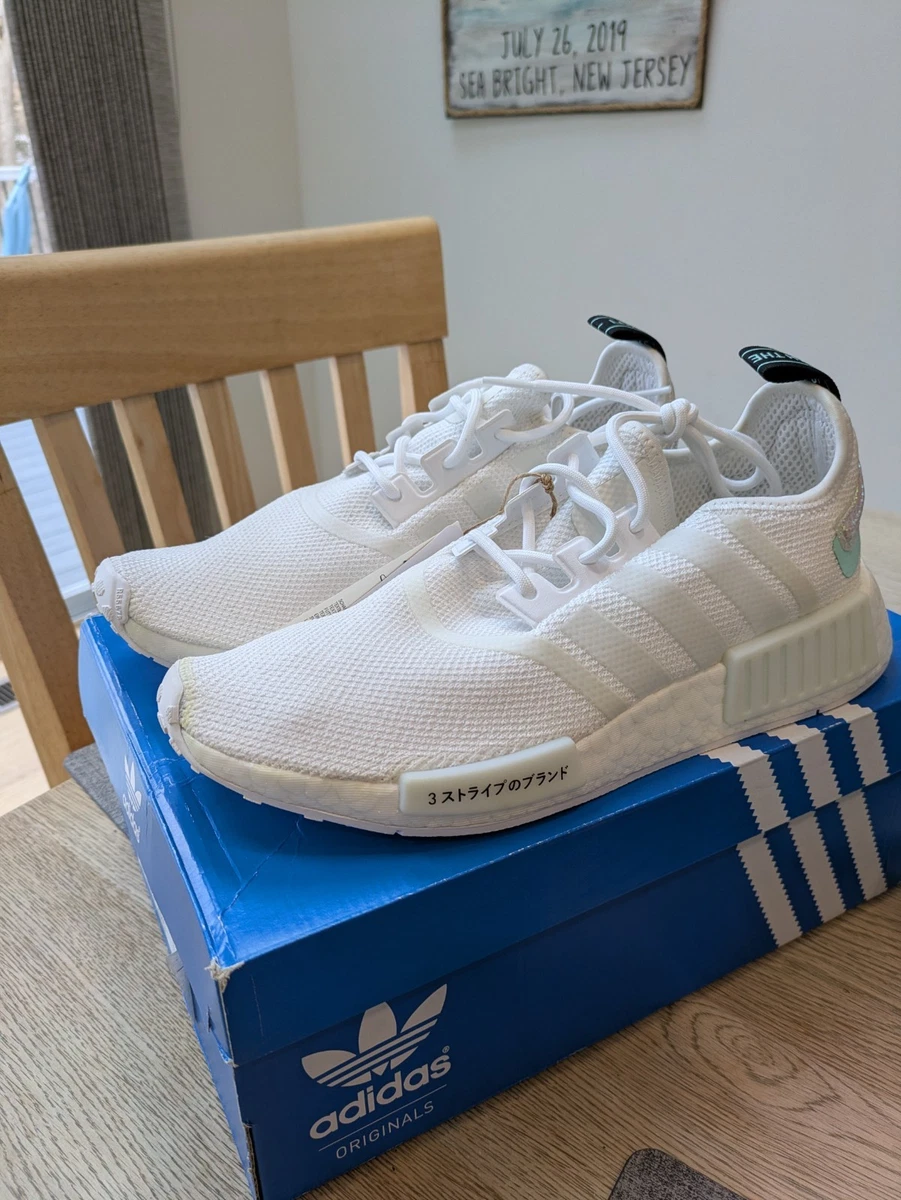 adidas gazelle silver green womens Adidas Men's NMD R1 Shoes