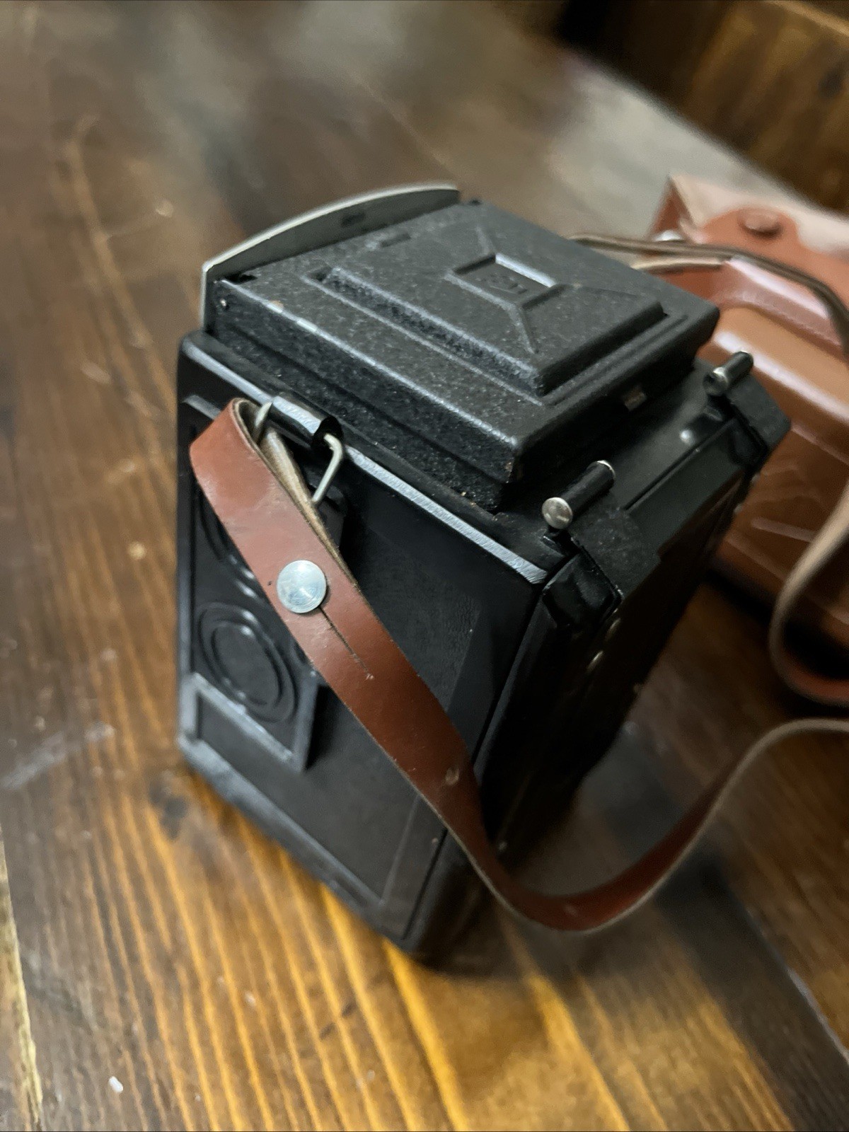 LOMO Lubitel 2, fotocamera reflex a doppia lente (TLR) produzione sovietica ‘50 foto 3