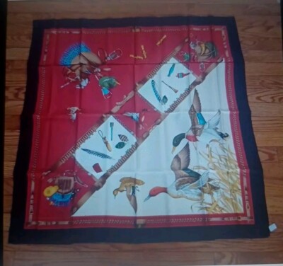 Vintage Gucci Signed Ducks In Flight Red Black Scarf 33”x33