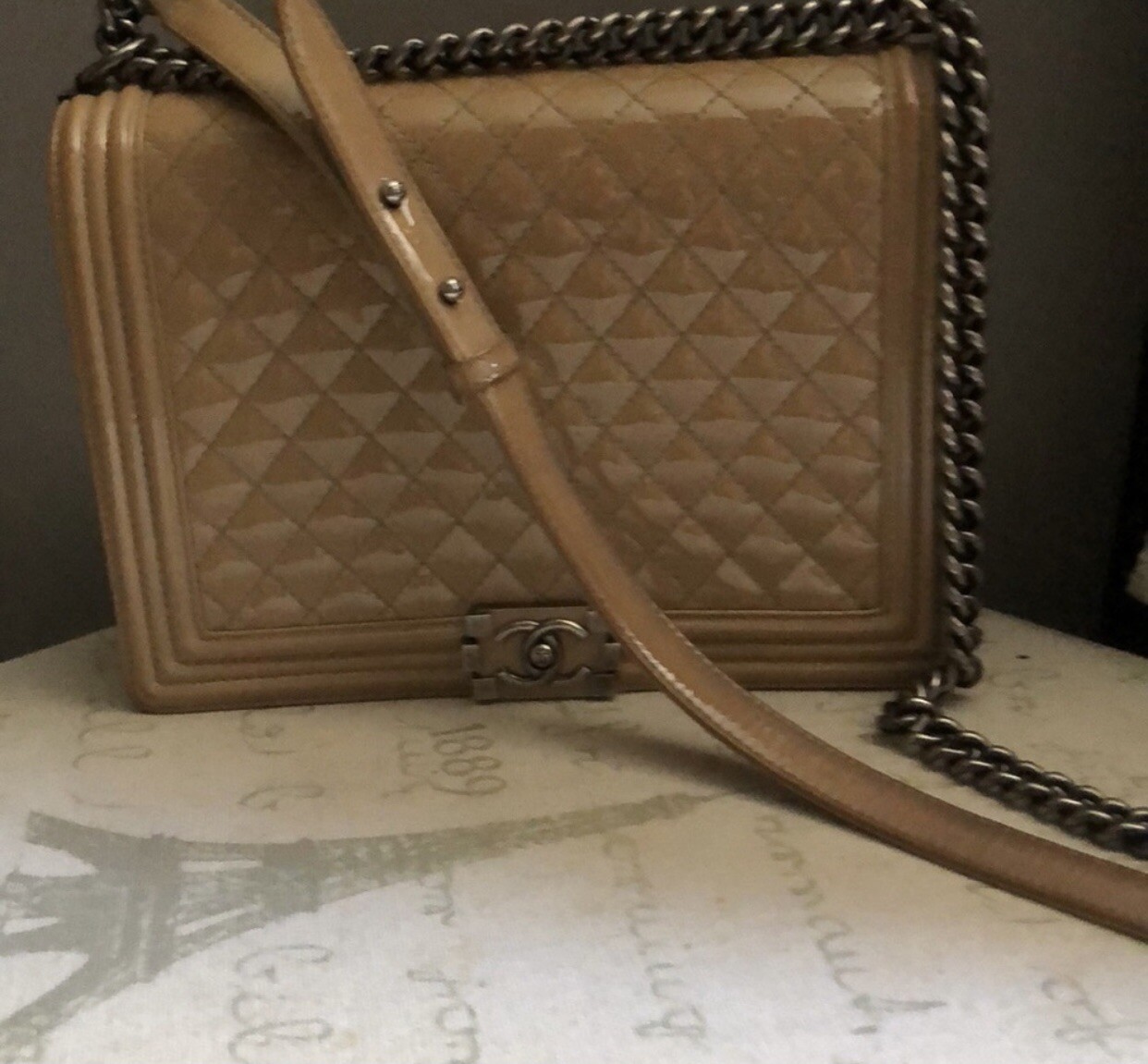 Top 50+ imagen chanel boy bag large Abzlocal.mx