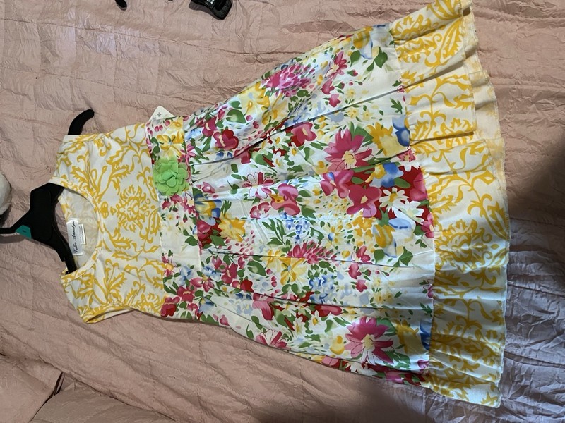 Vallie Annalyse Girls Size Large 4T Dress