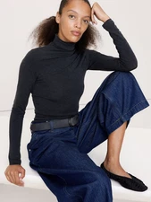 Banana Republic - Luxe Wool-Blend Turtleneck T-Shirt
