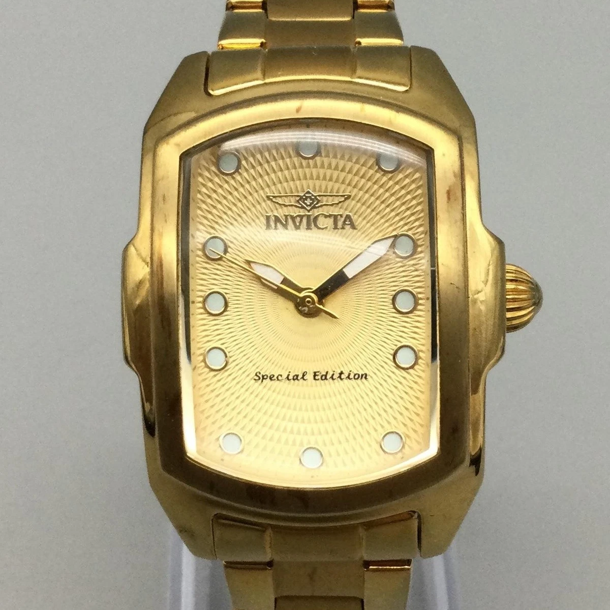 RARE GOLD INVICTA LUPAH SPECIAL EDITION WATCH \