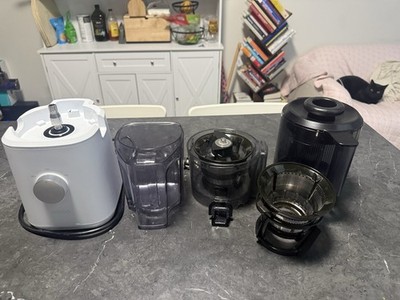 Nama J2 Cold Press Juicer White