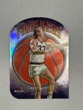 Carte Larry Bird Auto Black Geometric Refractor /25 - Topps Finest 2023-24