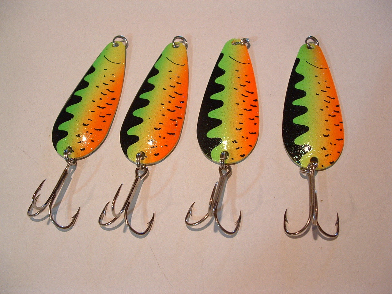 4 Eagle Bay Fire Tiger Fishing Lures 3/8 ounce Pike Muskie Trout Salmon