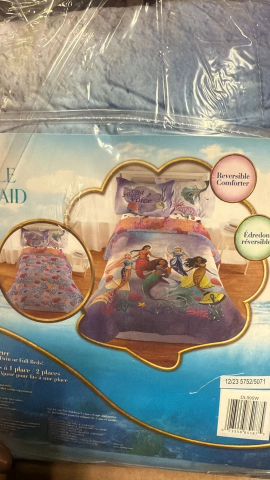 Nuevo edredón Disney Little Mermaid "Aquatic Outlines" para niños doble/completo Foto 3 de 4