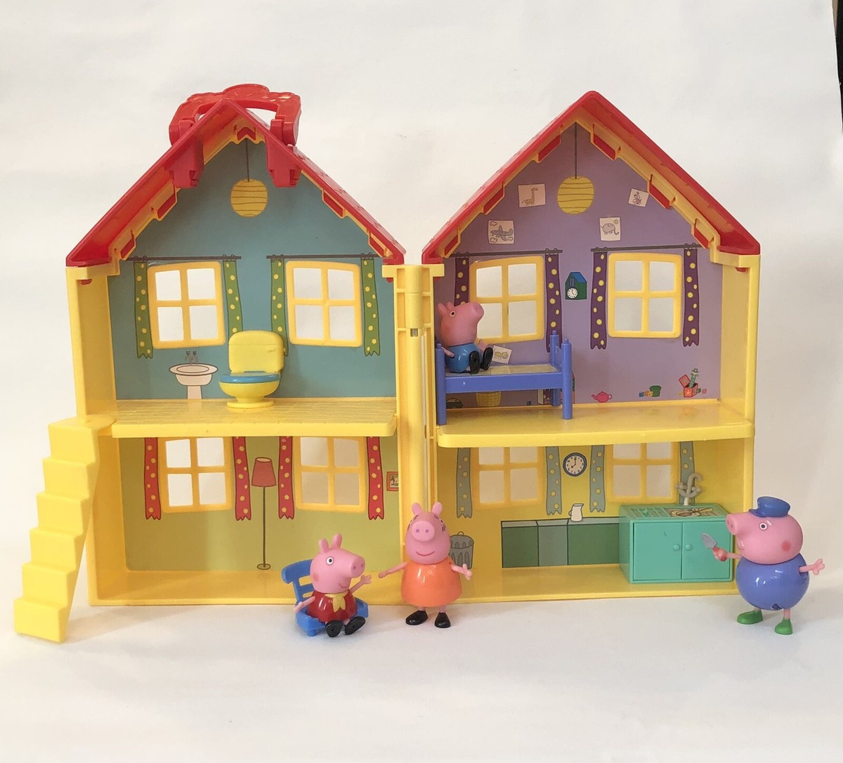 Peppa Pig's Deluxe House Playset - Peppa, Family, And