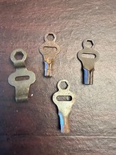 Lot of 4 Vtg Skate Keys