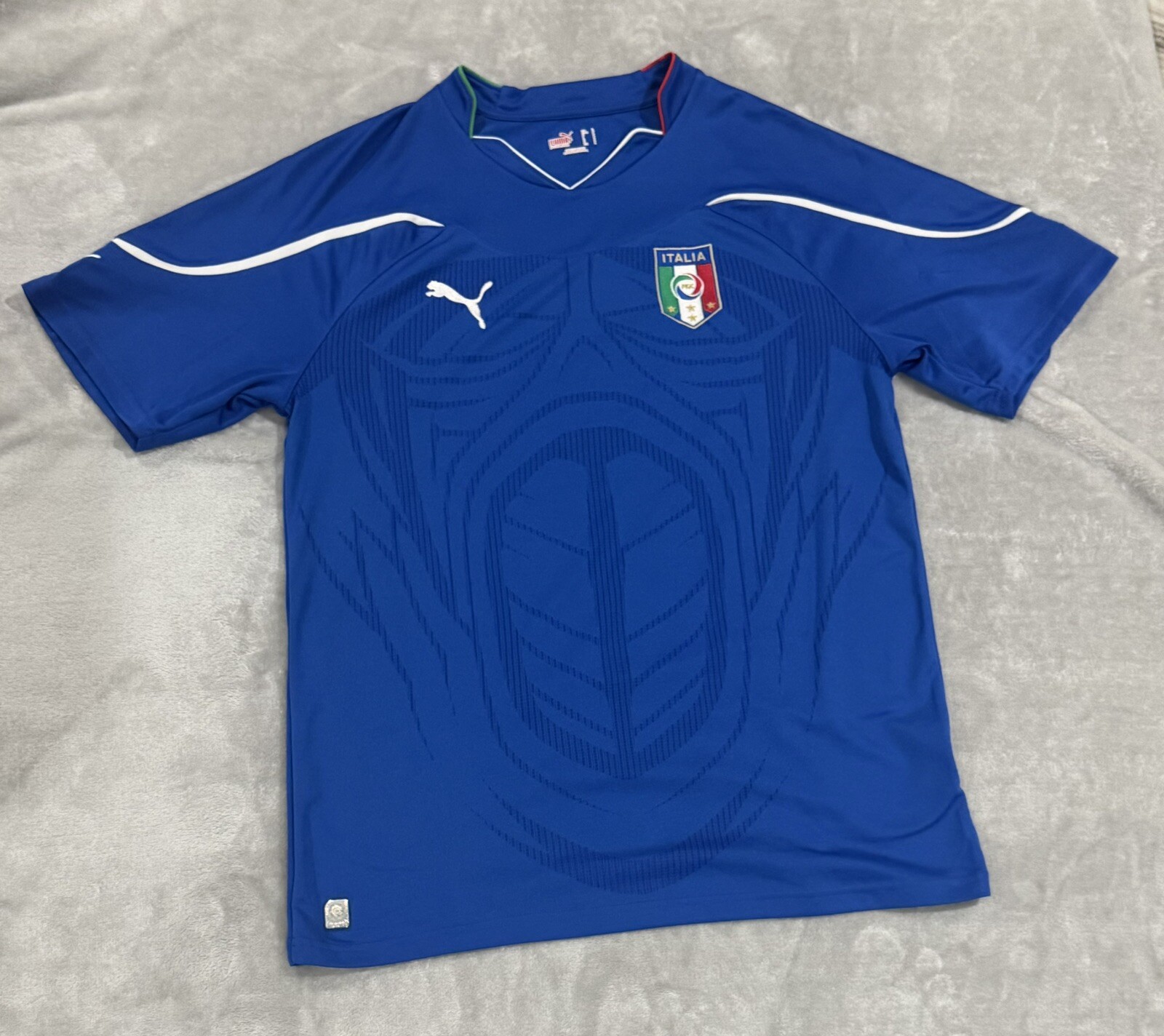 Foto 1 di 12