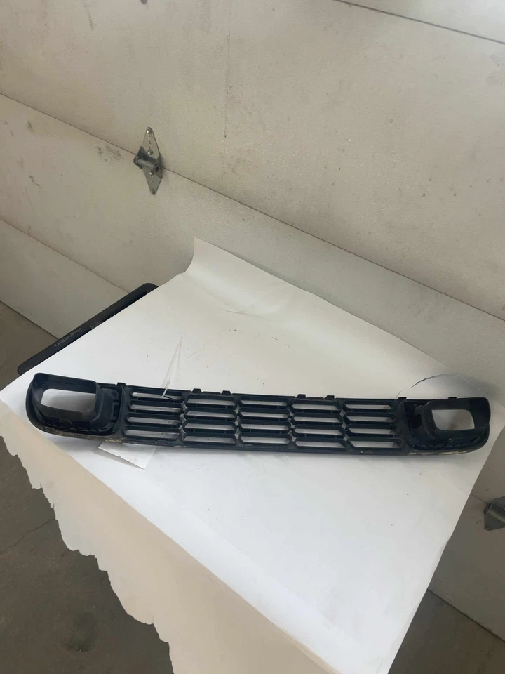 Mini Cooper Countryman 2011-16 parrilla inferior modelo S tracción delantera cromo moldura 4 puertas Foto 2 de 3