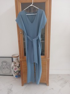 EXPRESS $88  Regular Grey/Blue V-NECK TIE WAIST JUMPSUIT LARGE Excellent.