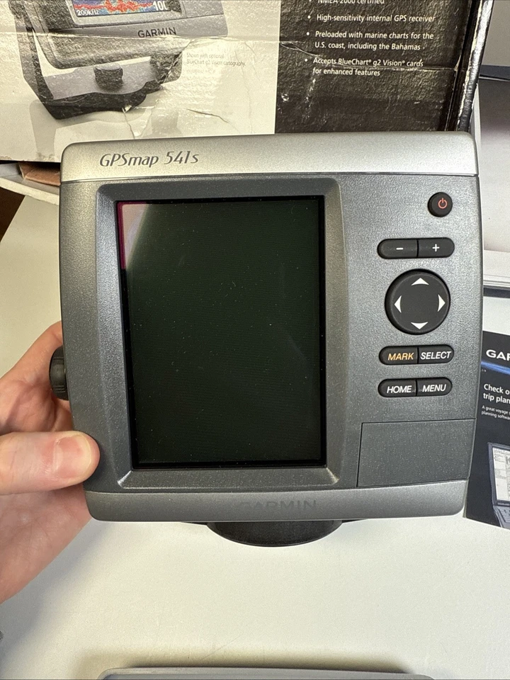 Garmin GPSMap 541s Unit, Manual, Screen Cover, Cord, Manual, & mount - Very Good - Image 3 of 4