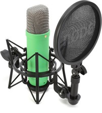 Rode NT1 Signature Series Condenser Microphone with SM6 Shockmount and Pop