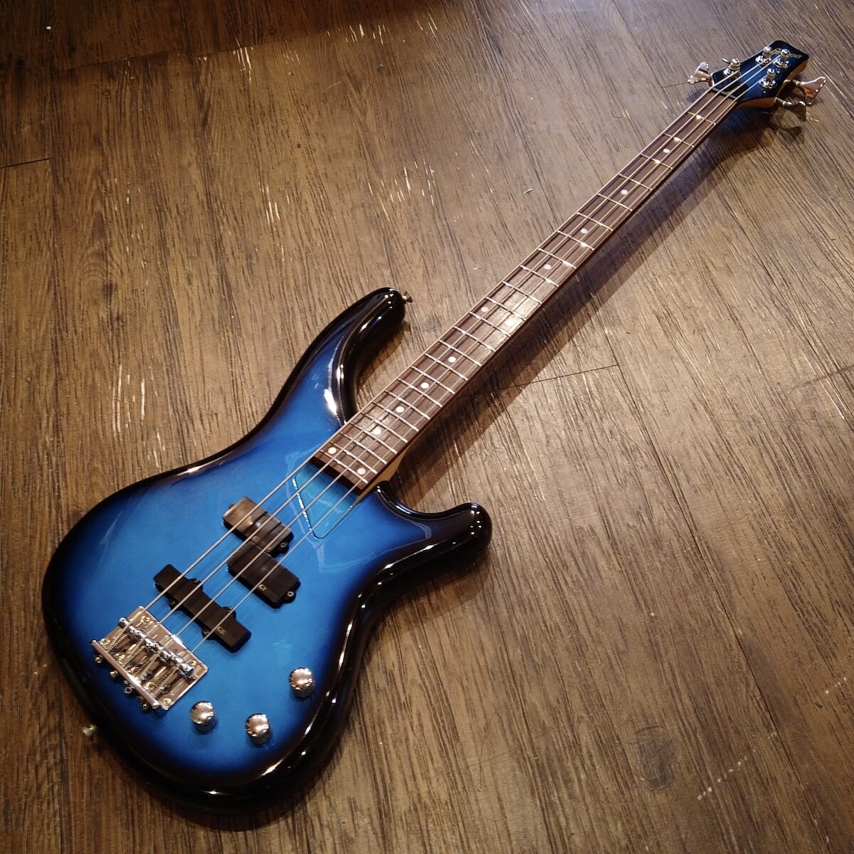Greco Phoenix PXB-400 グレコ プレシジョンベース 日本製 Electric Bass Guitar Greco Phoenix PXB-400 Blue Burst Made