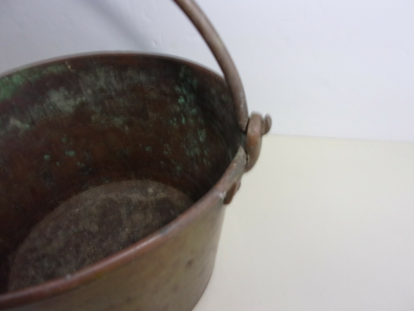 ANTIQUE AMERICAN BRASS KETTLE MANUFACTURERS NO.2 BUCKET W/HANDLE 1893