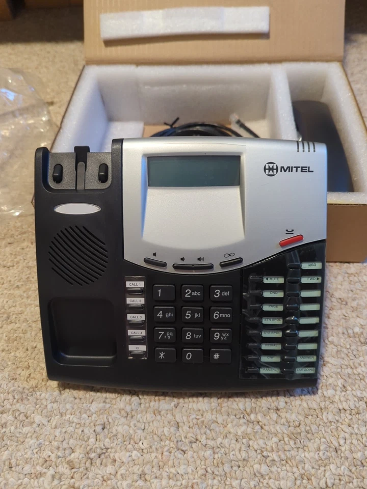 Inter-Tel Axxess 8622 IP Phone 550.8622P Power Over Ethernet Telephone - NEW! - Image 3 of 4