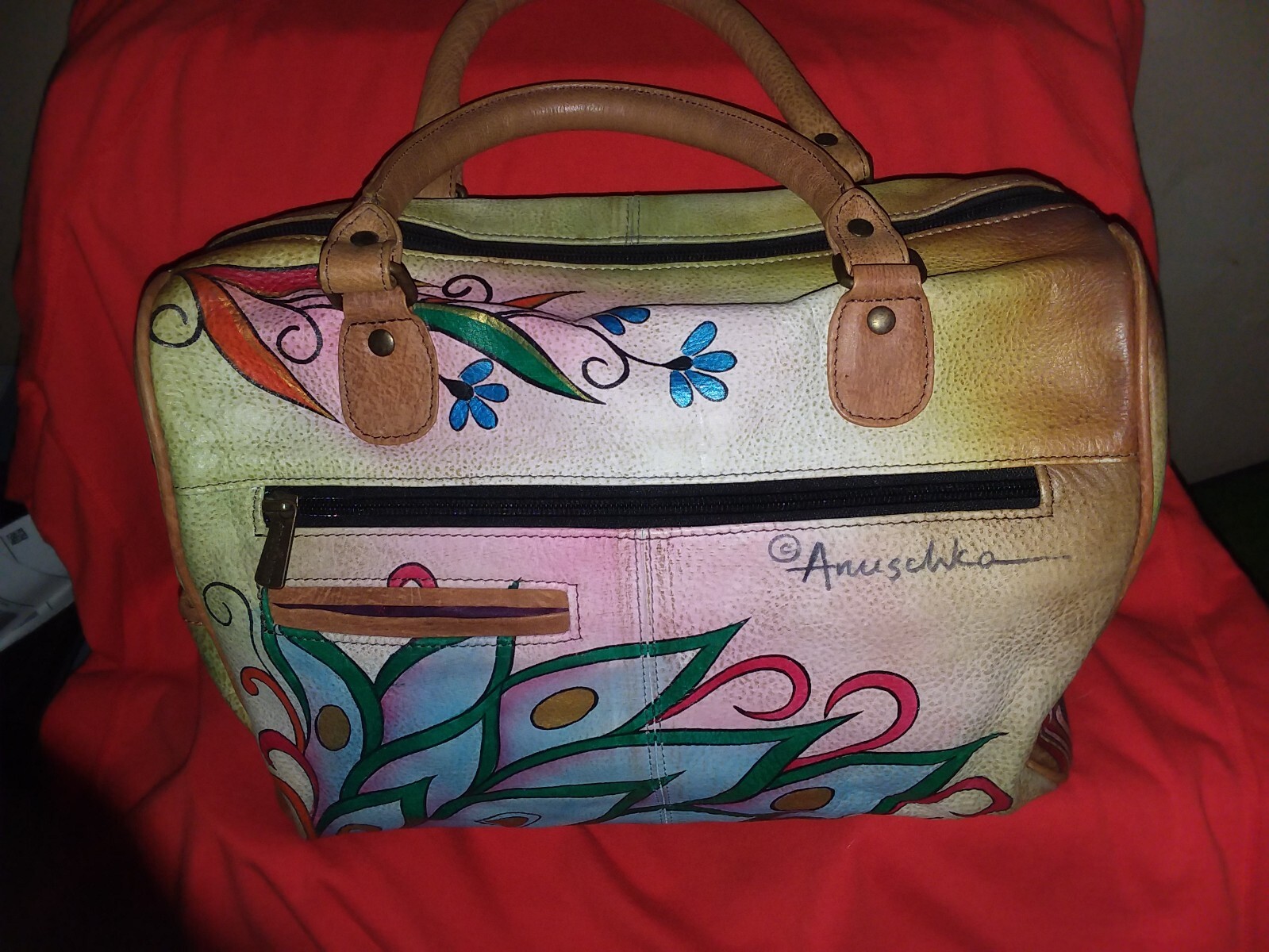 Vintage Anuschka Hand-Painted Leather Handbag in Great Pre-Owned Condition