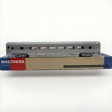 HO Walthers 85' Budd 46-Seat Coach Car 932-6312 Rock Island.