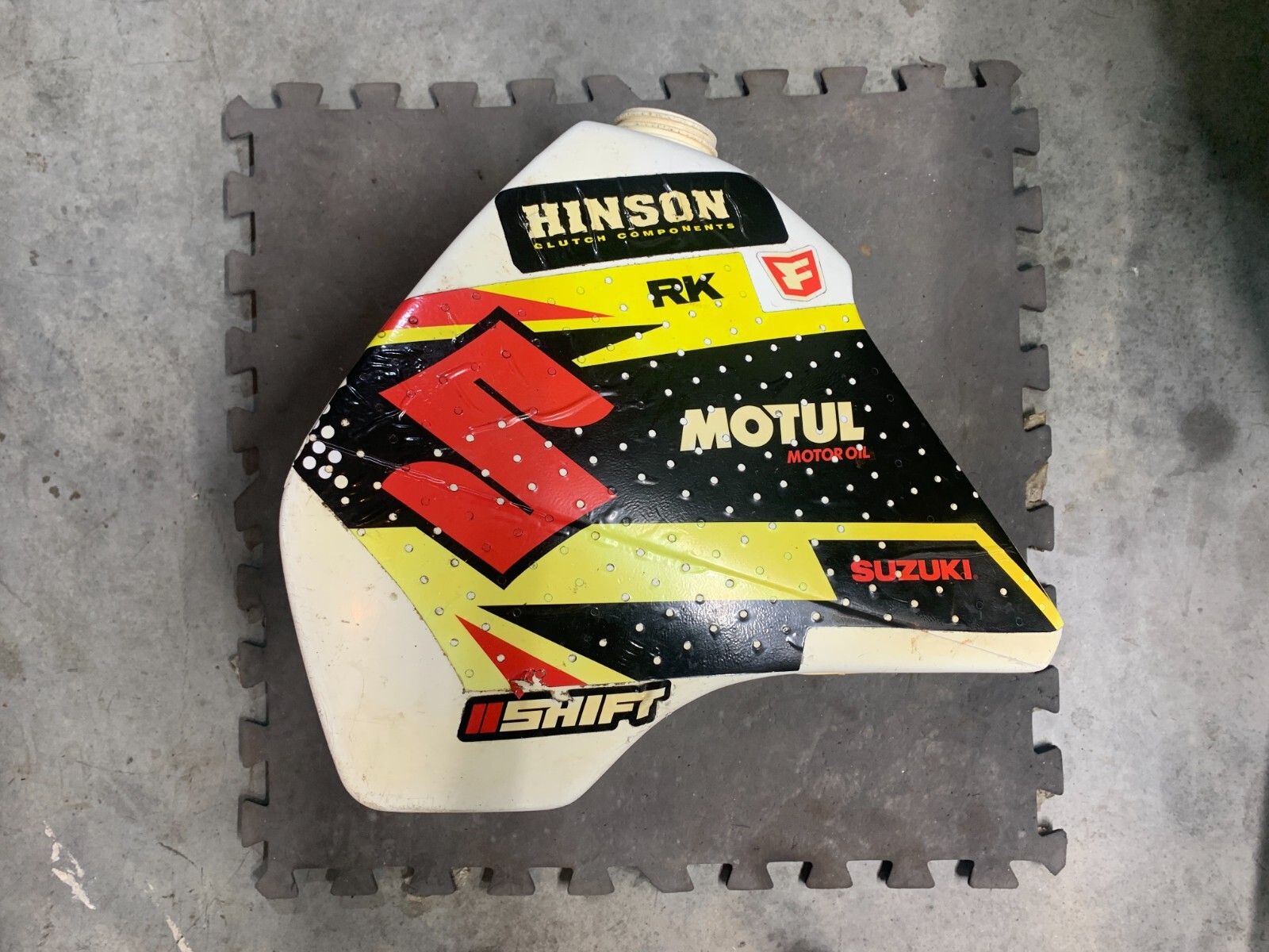 Suzuki DR350 Gas Fuel Tank with cap and valve from 1997 DR350 (fits