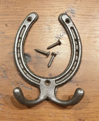 Fantastisches Gusseisen 4'' Hufeisen Doppel Robe Garderobe Wand Haken Große Auswahl im Geschäft