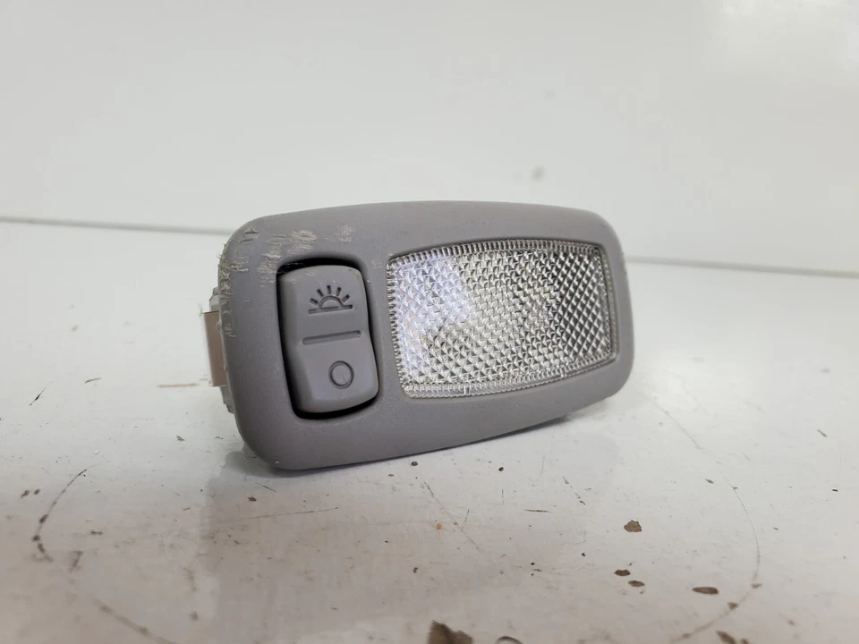 OEM 11-15 Hyundai Sonata techo parasol cúpula mapa lámpara tocador luz derecha gris Foto 2 de 4