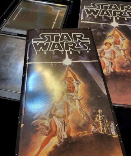 Star Wars Trilogy The Original Soundtrack Anthology 1993 4 CD Box Set + Booklet - Afbeelding 1 van 7
