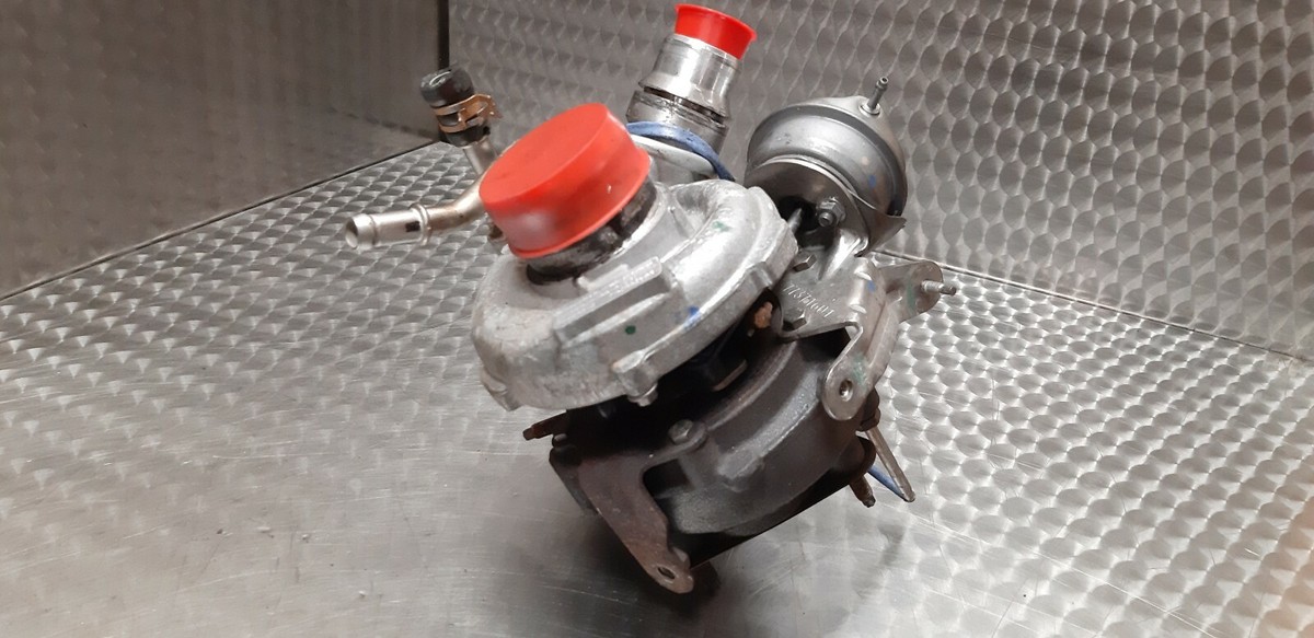 Turbolader 8200678766 / 673417 /GTA1549LV / 774833-2 für Renault 