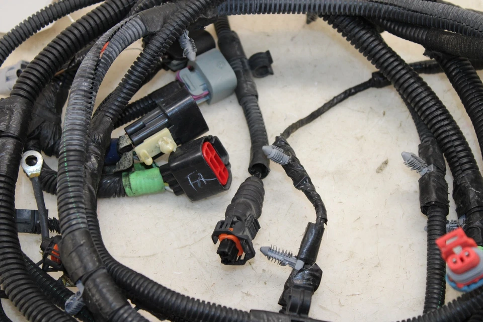 Arnés de cables trasero Saturn Sky 2008-2010 25886914 OEM MO117 Foto 3 de 4