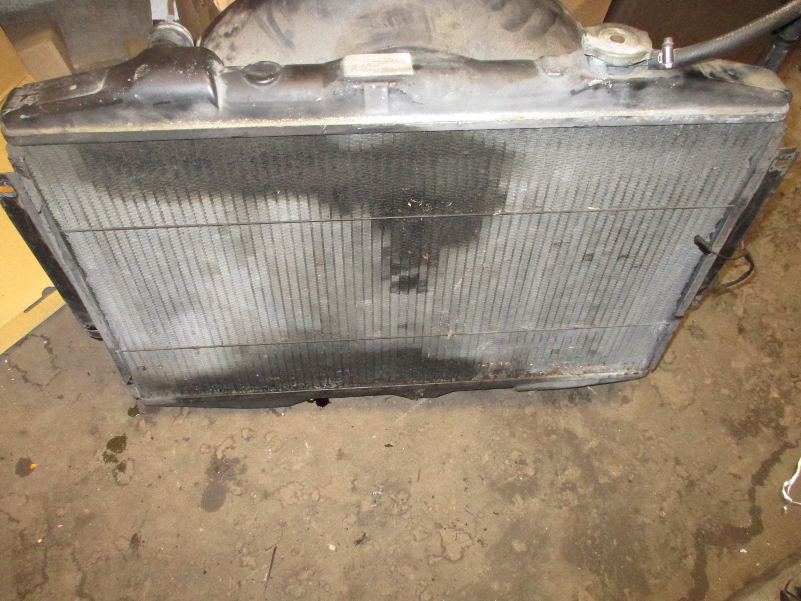 Rolls Royce Silver Spur Spirit Bentley Radiator 1983-1986 #UR26607