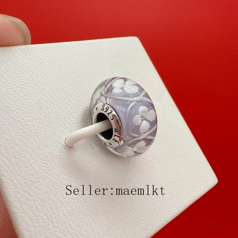Dije de cristal de Murano campo de flores púrpura, dije para pulsera, dije de Murano Foto 3 de 3