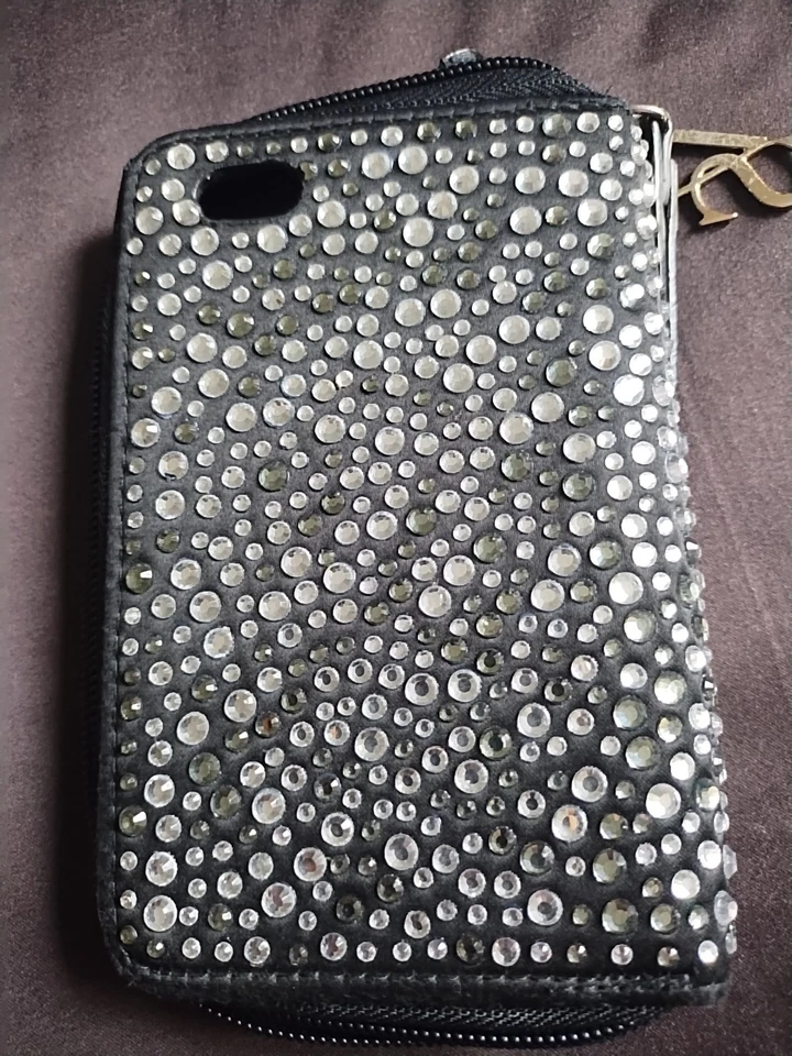 Cartera pulsera Victoria Secret negra + funda iPhone 4 Foto 4 de 4