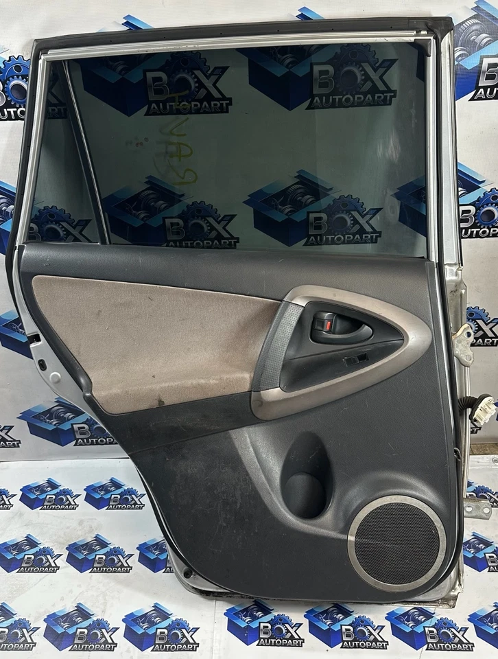 Toyota Rav4 2006-2012 puerta trasera izquierda montaje completo Foto 2 de 3