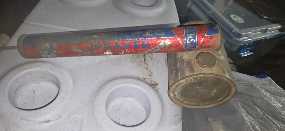 Vintage Universal Hand Pump Insect Bug Sprayer With Metal Reservoir - Imagem 2 de 3